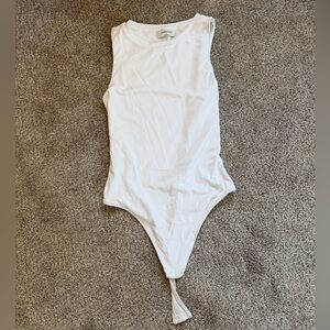 Aritzia Babaton White High Neck Bodysuit S